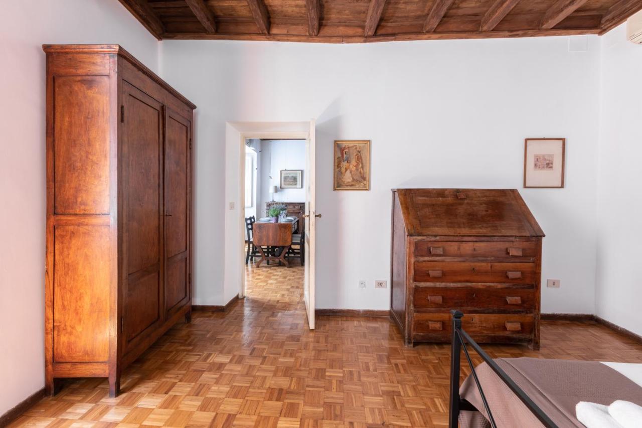 Spectacularly Bright, By Piazza Navona And The Pantheon - A/c, Wifi, Elevator Apartamento *