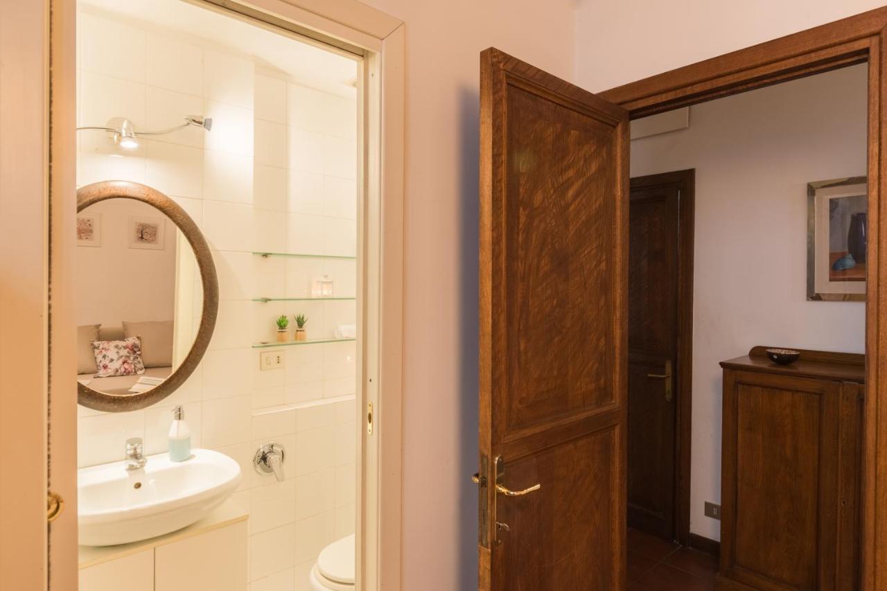 Appartamento Secret Coronari Roma