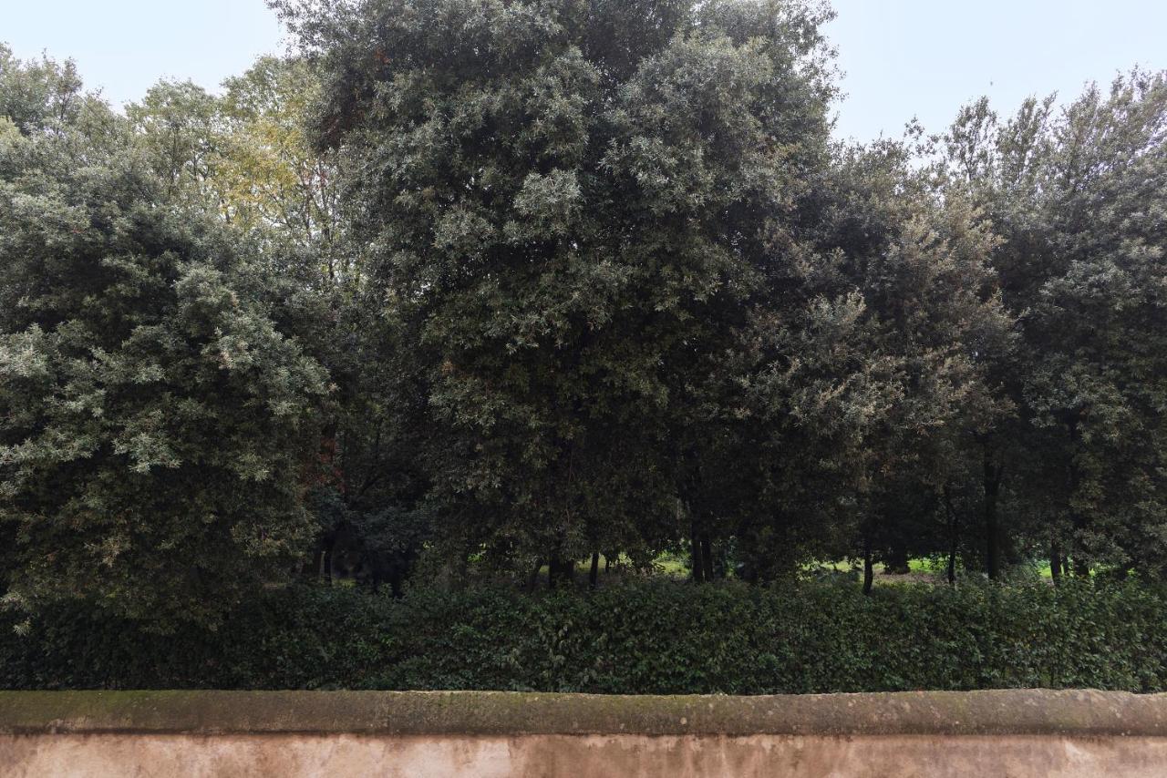 Ad Un Passo Da Borghese