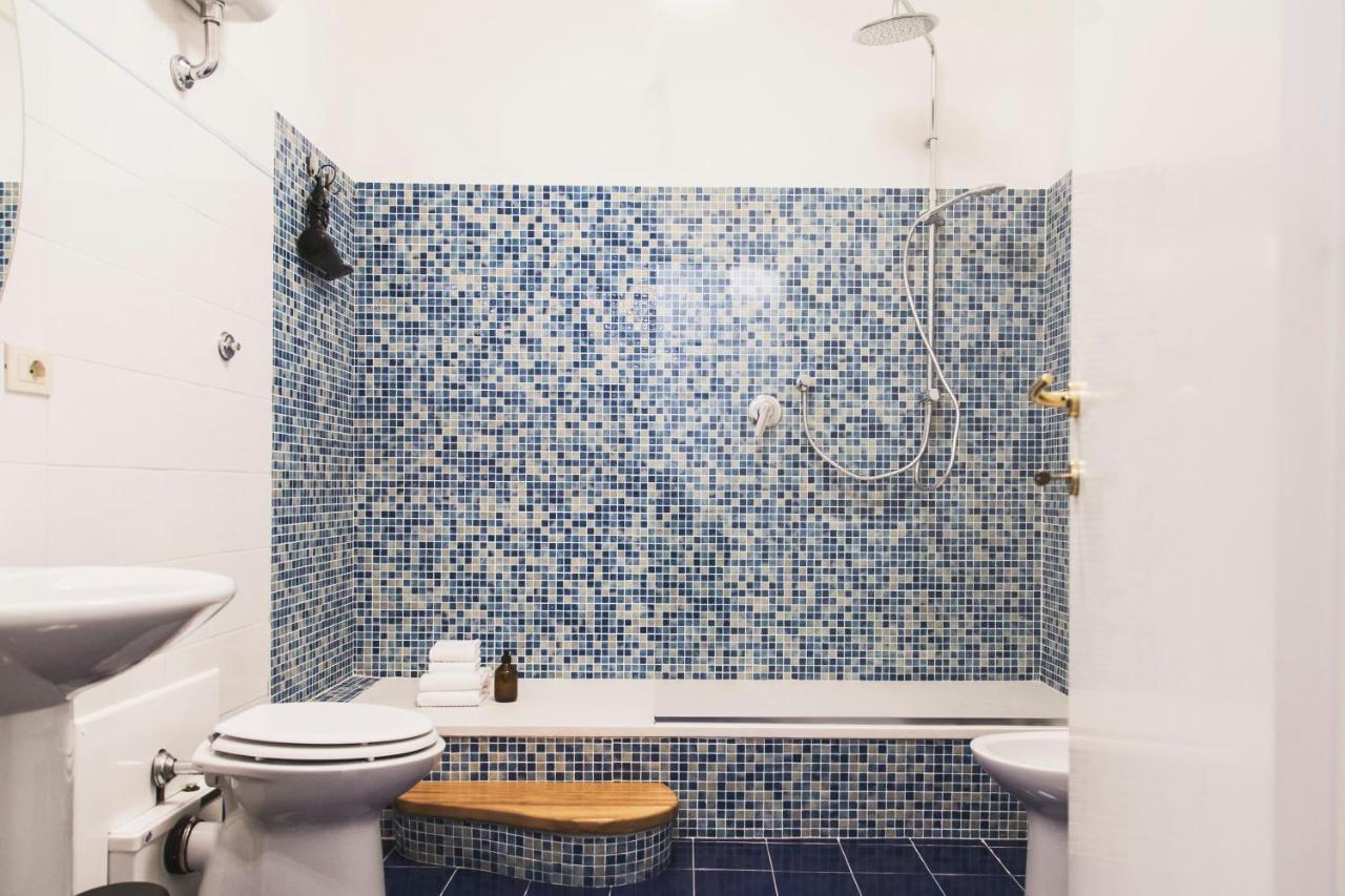 Apartment Trasteverehome - Santa Cecilia In Trastevere With Balcony Rom