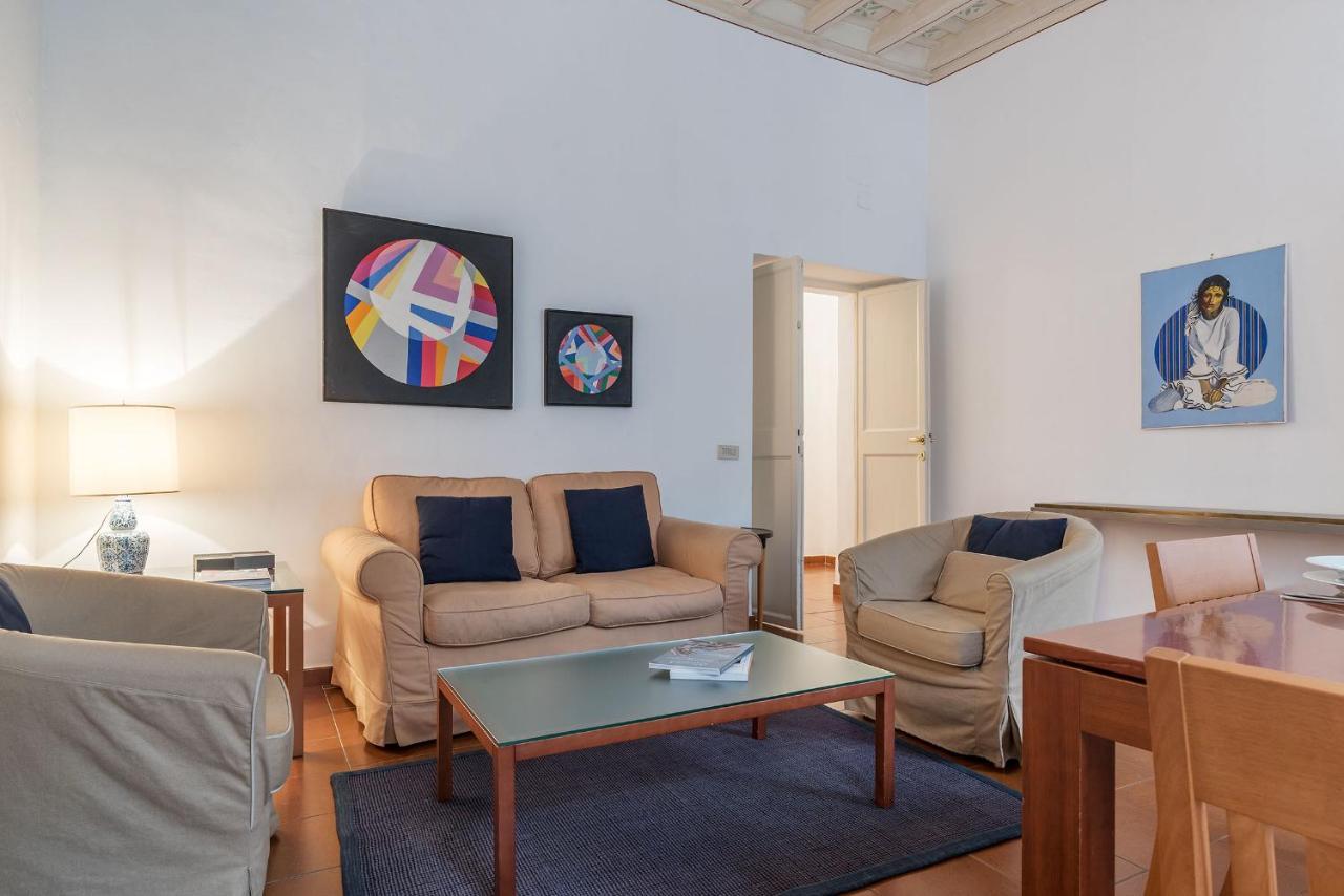 Apartment History And Modernity Meet By Fromhometorome Rome