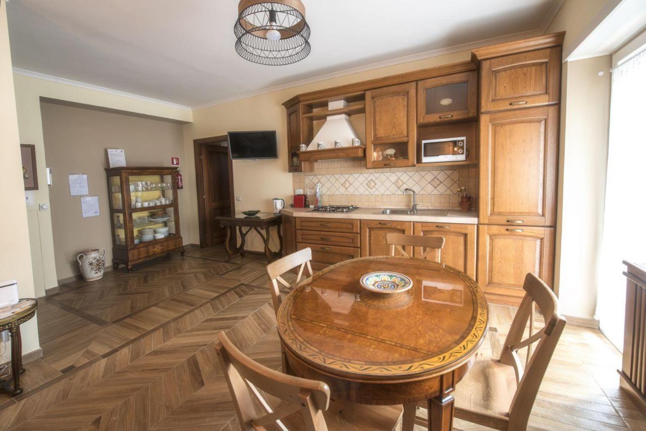 Alojamento de Acomodação e Pequeno-almoço Vacanze Romane Roma