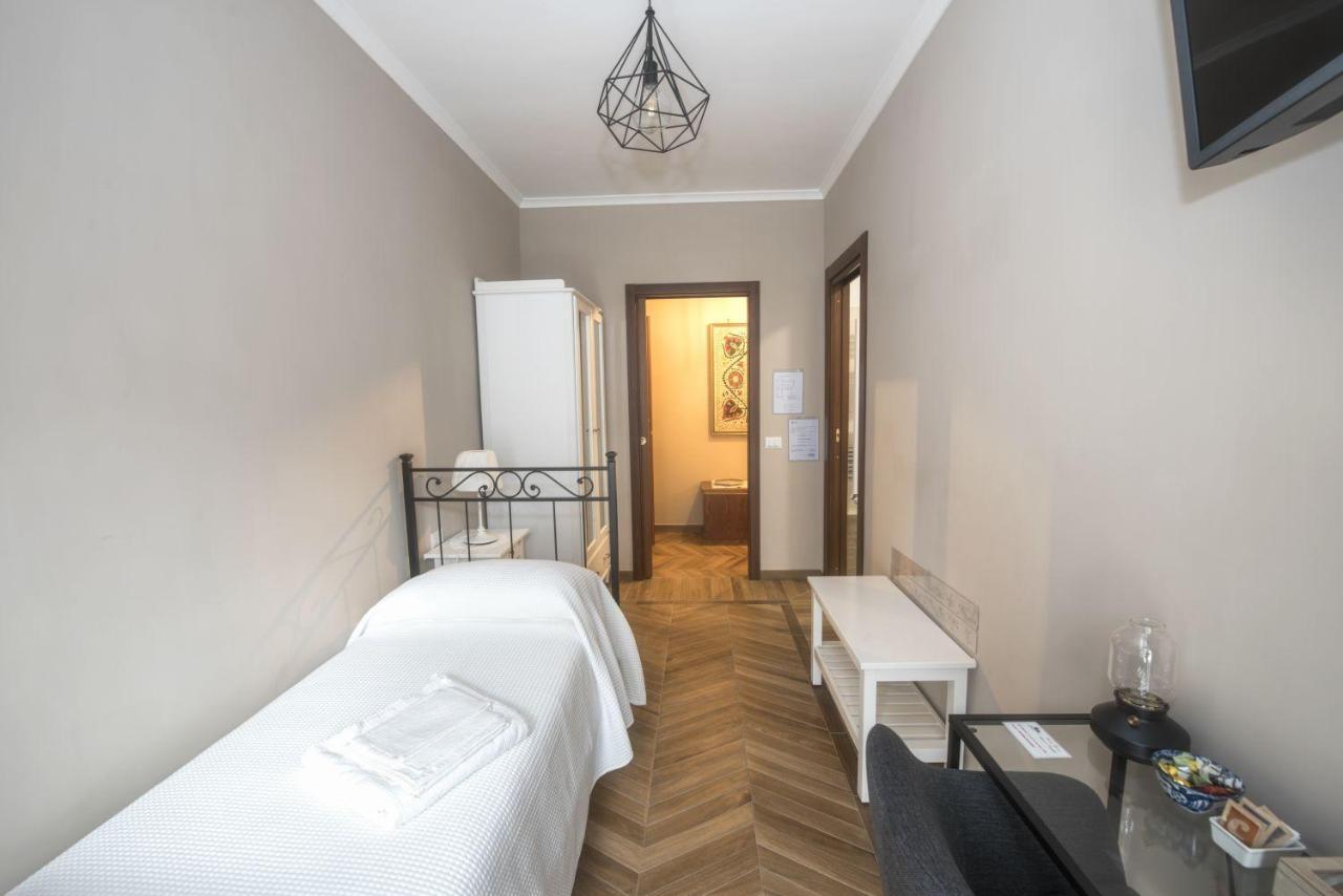Alojamento de Acomodação e Pequeno-almoço Vacanze Romane Roma