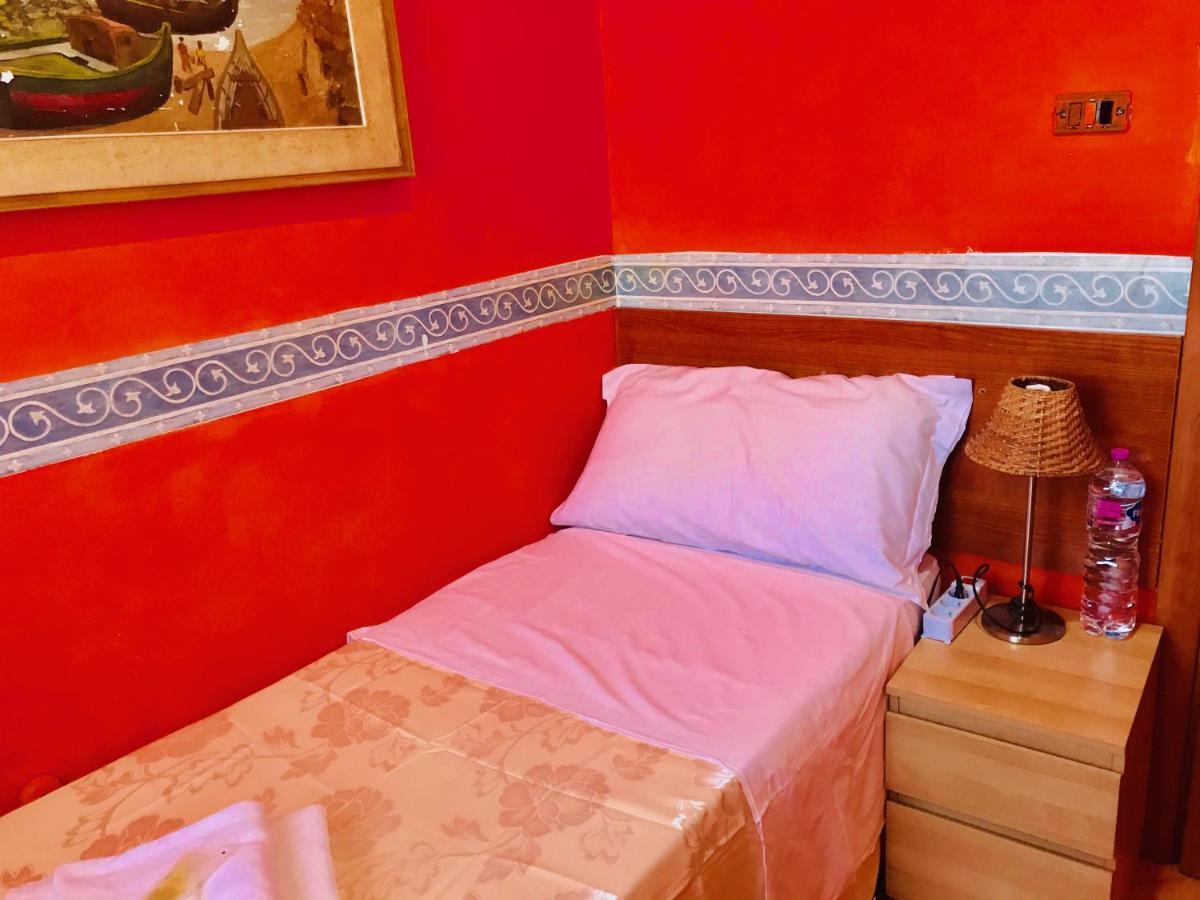 Casa de hóspedes When In 3*