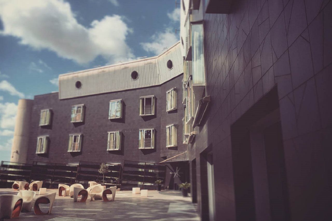 Hotel Black