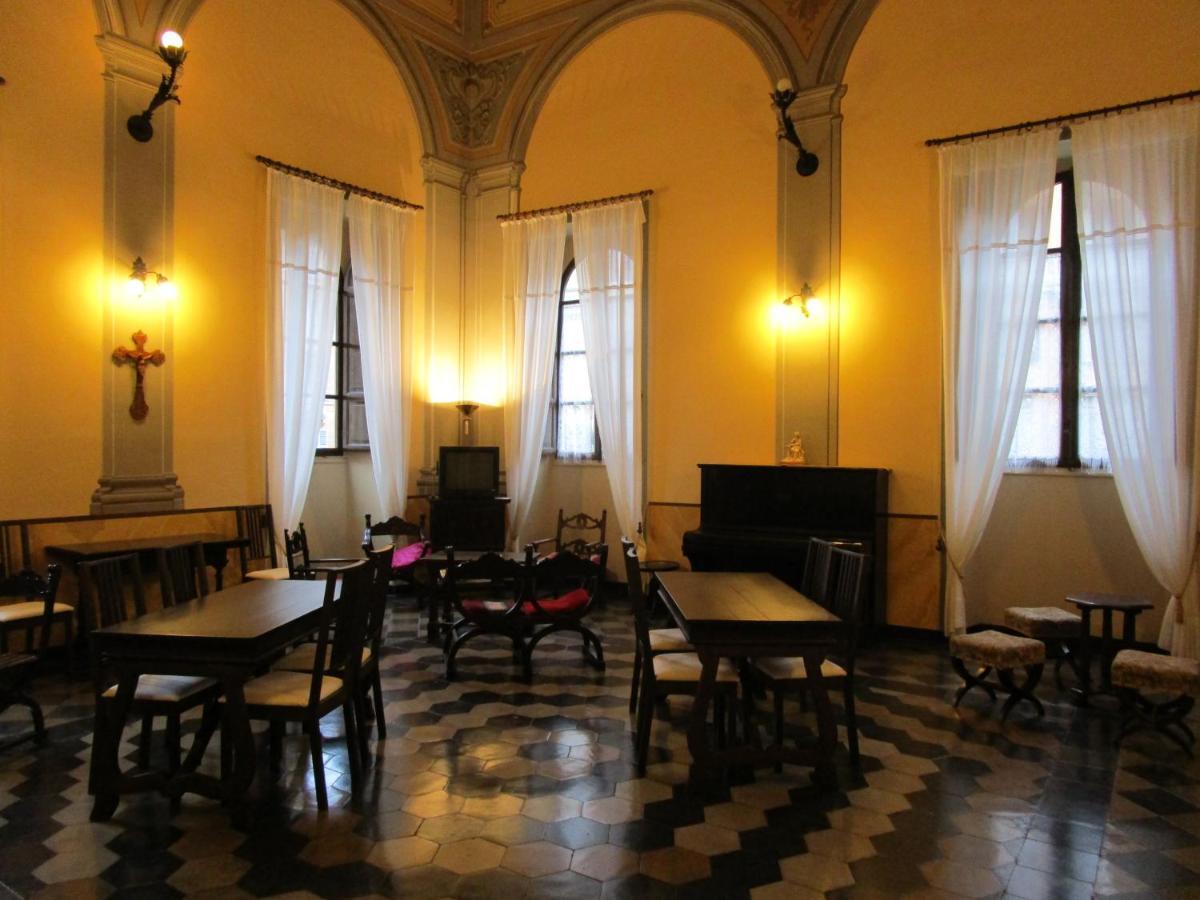 Casa S. Giuseppe Di Cluny Acomodação com café da manhã  *