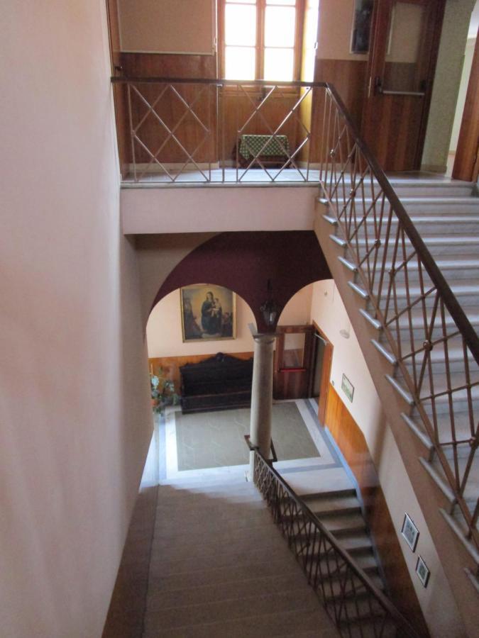 Casa S. Giuseppe Di Cluny Acomodação com café da manhã 