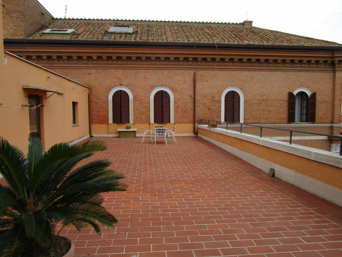 Casa S. Giuseppe Di Cluny Acomodação com café da manhã  *