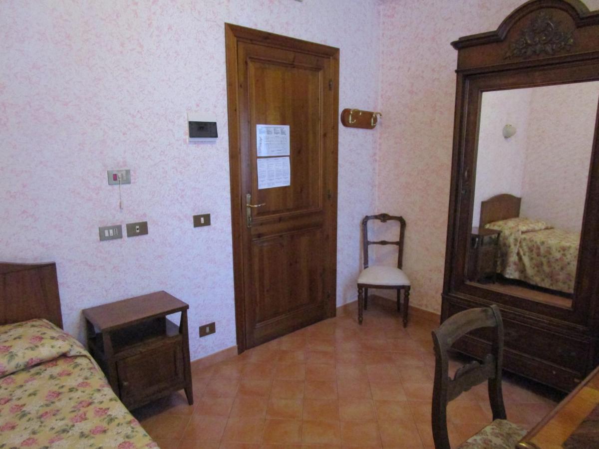 Acomodação com café da manhã  Casa S. Giuseppe Di Cluny