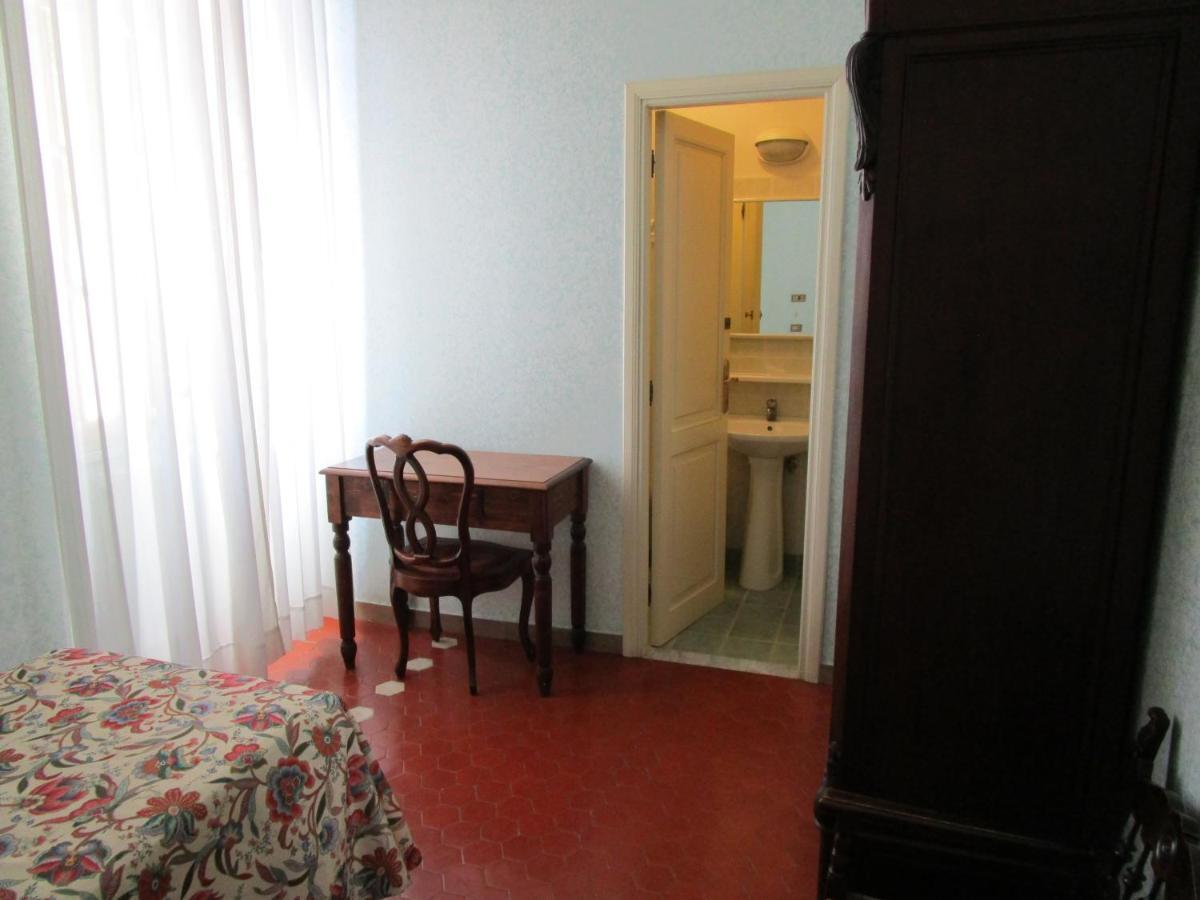 Casa S. Giuseppe Di Cluny Acomodação com café da manhã  *