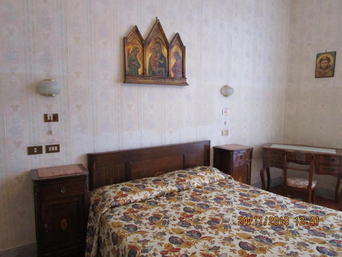 Casa S. Giuseppe Di Cluny Roma