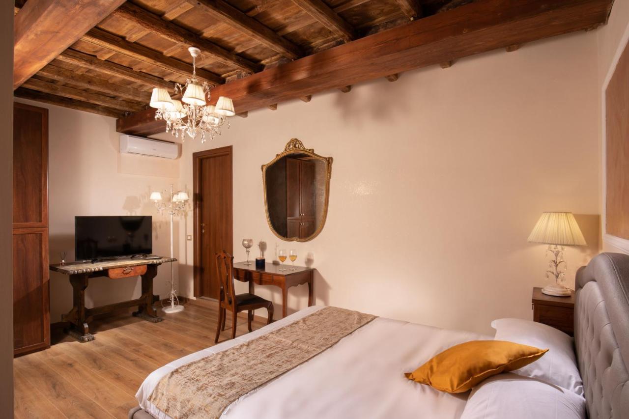Residenza Nobile Laurina Pensión Roma