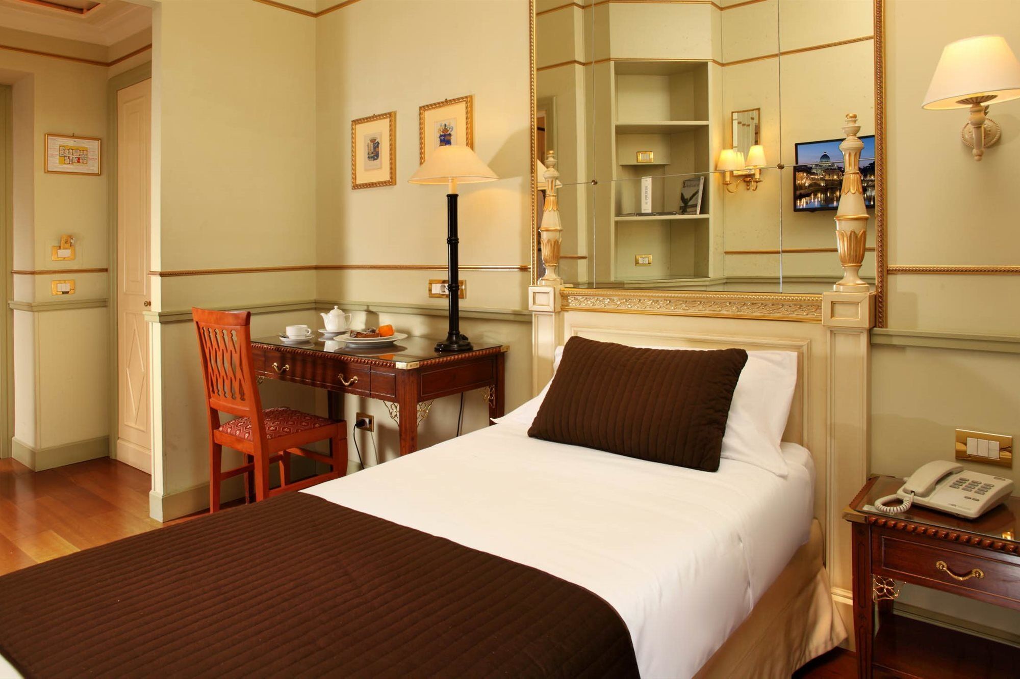 Degli Aranci Hotel 4*