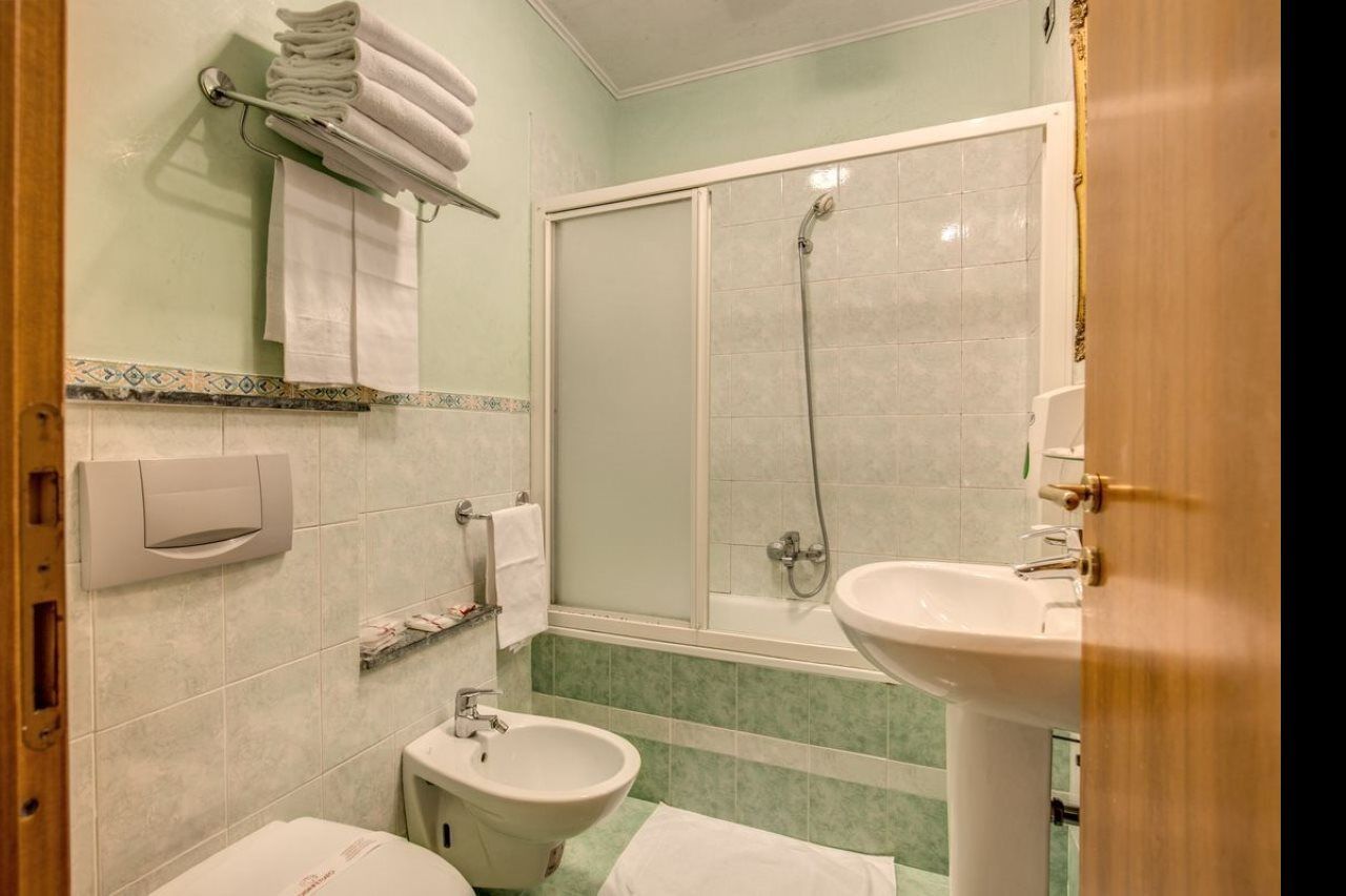 Montreal Hotel Rom