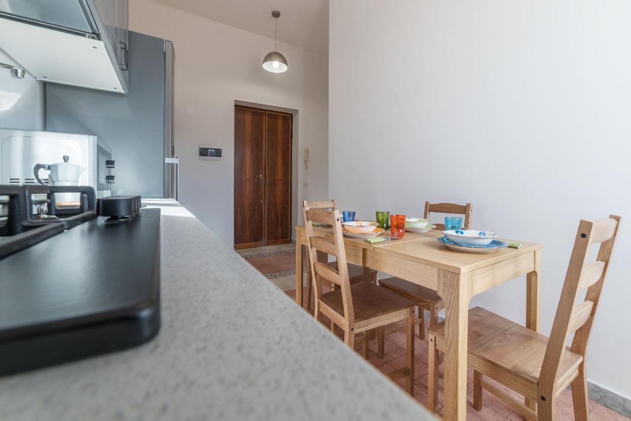 Colosseo & Colle Oppio Cozy Apartamento Roma