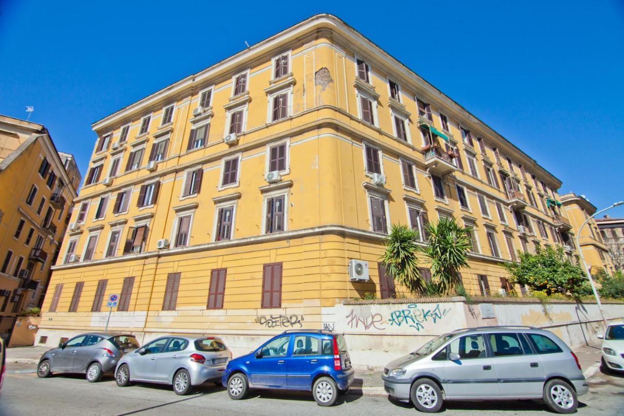 Porta Portese Colorful Flat *