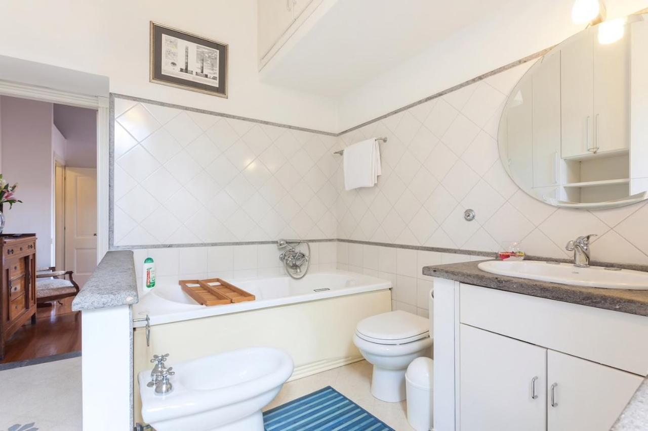 Via Del Teatro Pace Apartment *