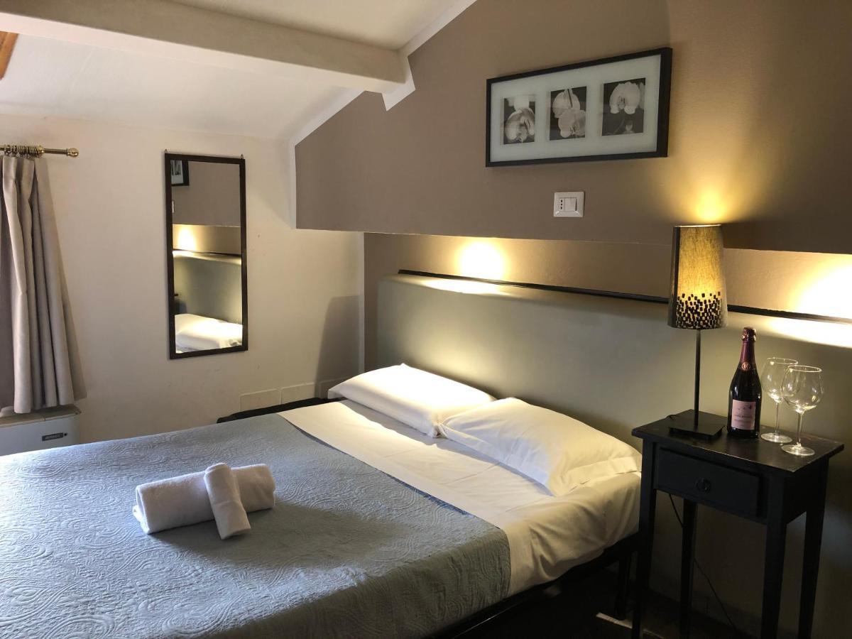 Hotell Casale Dei Massimi