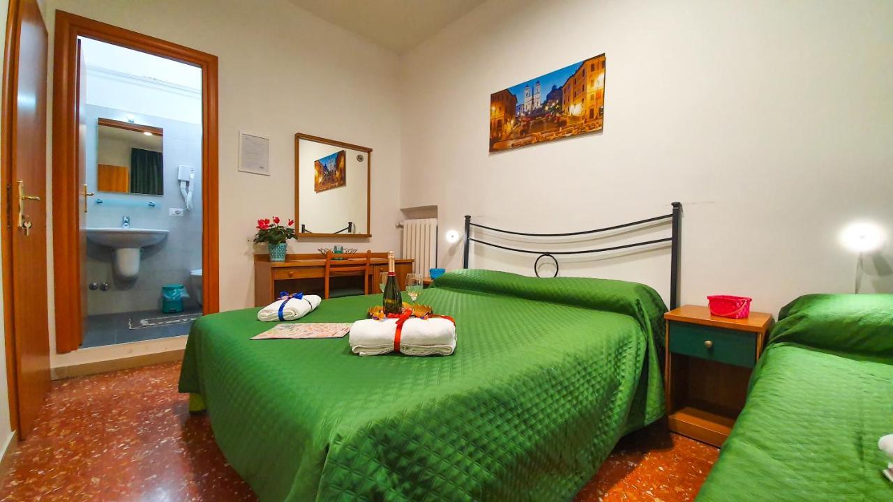 Gjestgiverier A Casa Simpatia - A Richiesta Parcheggio Gratuito ! 2*
