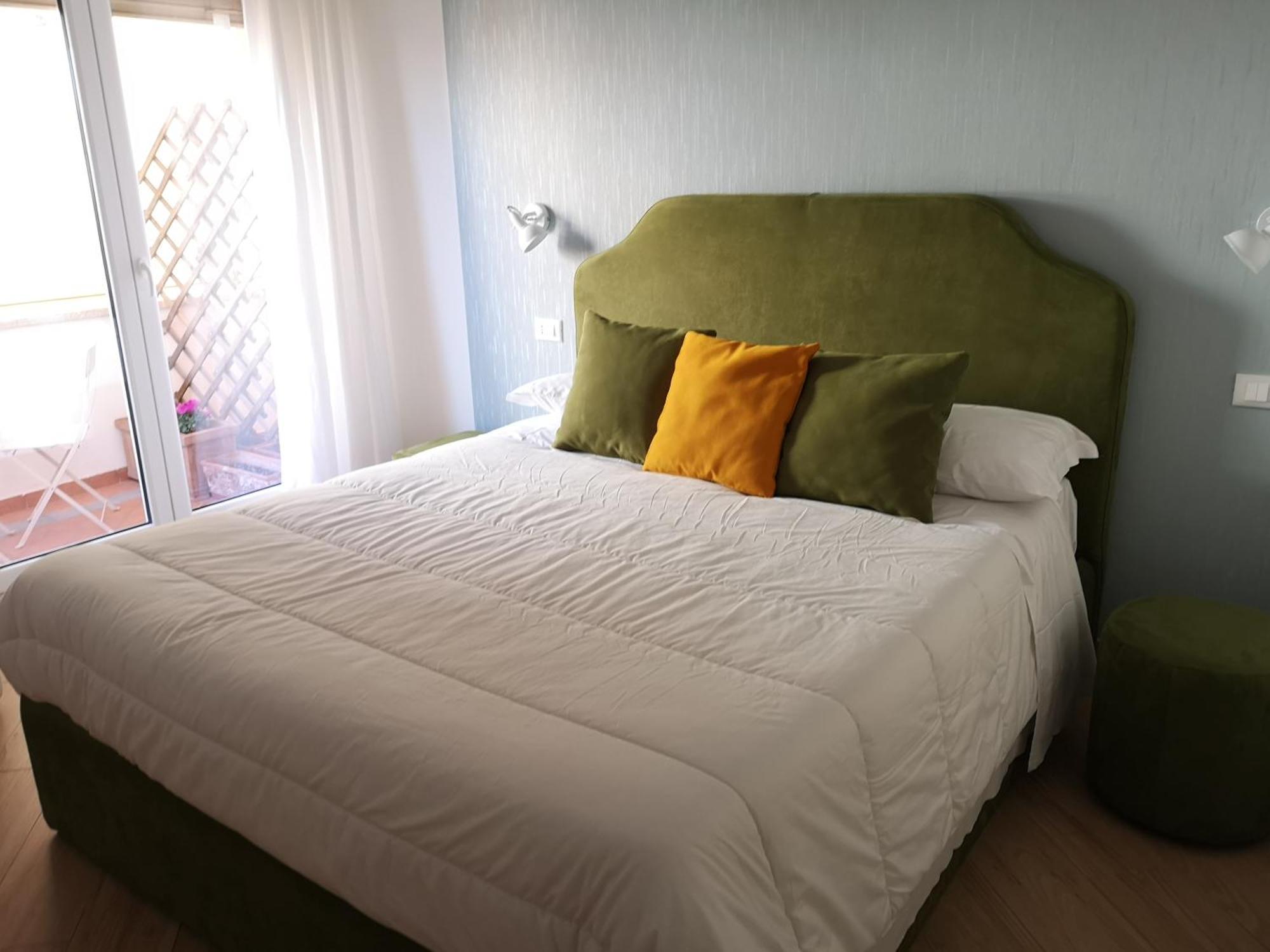 Affreschi Al Vaticano Guest house 2*