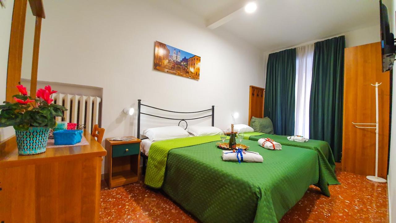 A Casa Simpatia - A Richiesta Parcheggio Gratuito ! 2* Rom