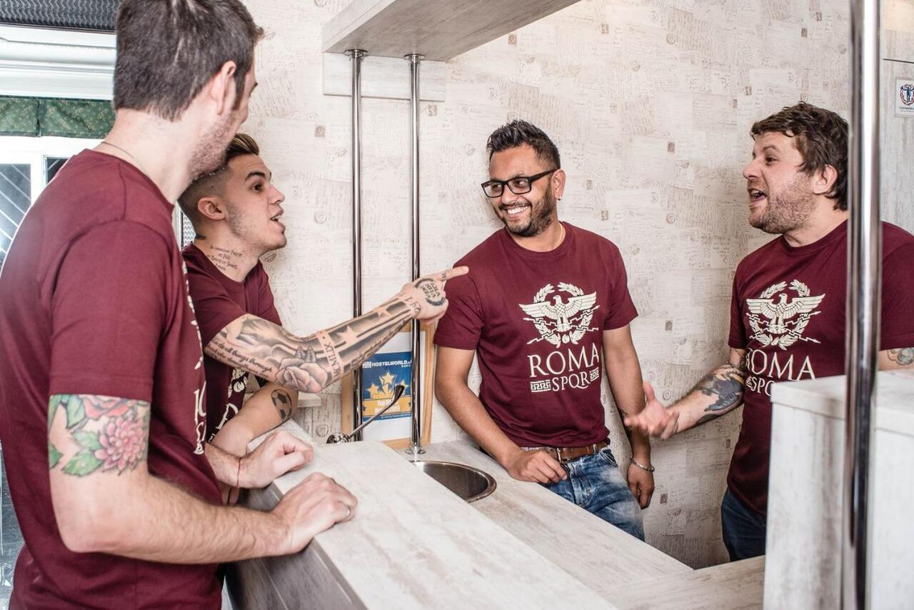 Beautiful Hostal Roma