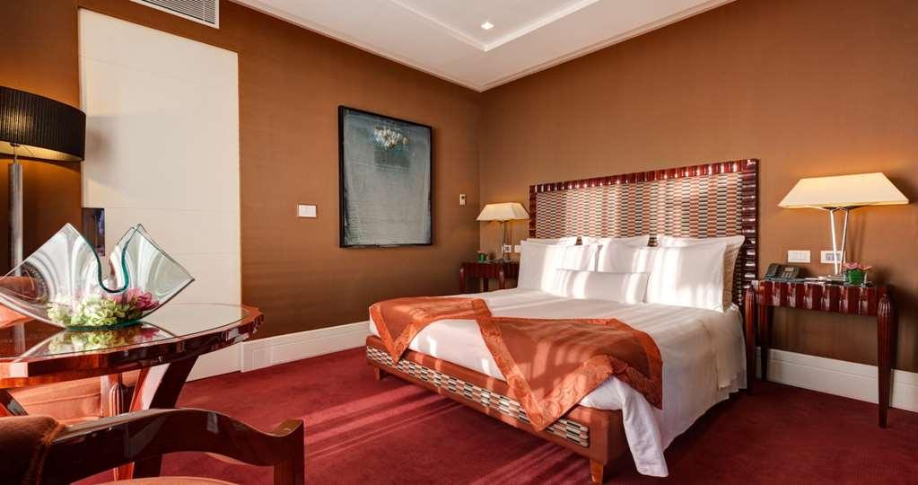Grand Via Veneto 5*