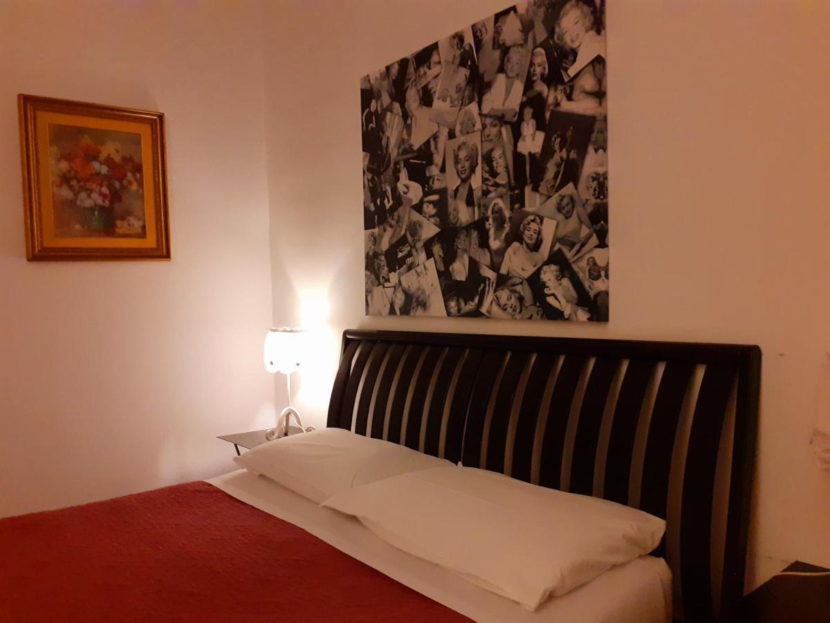 St. John 2* Roma