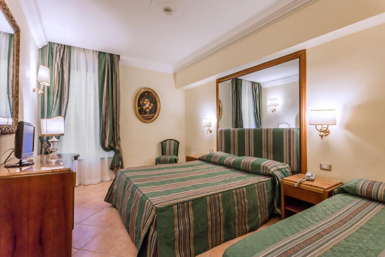 Raeli Siracusa Hotel 3*