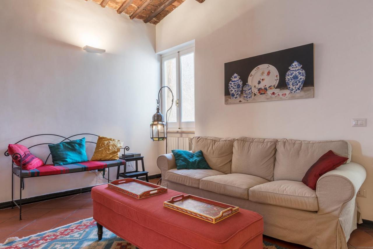 Apartamento Three Bedrooms In World-famous Via Giulia - Fromhometorome *
