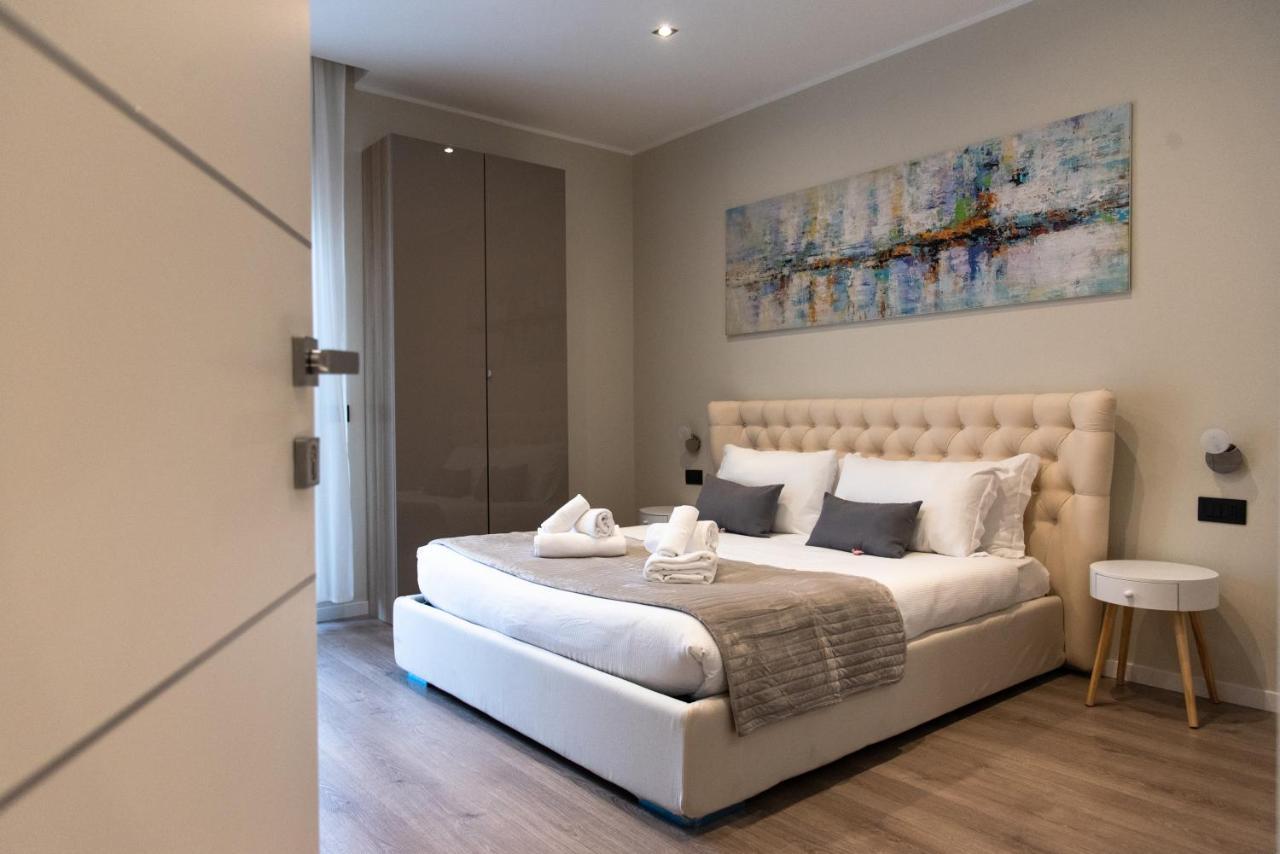 Xxiv Domus Luxury Pensión *