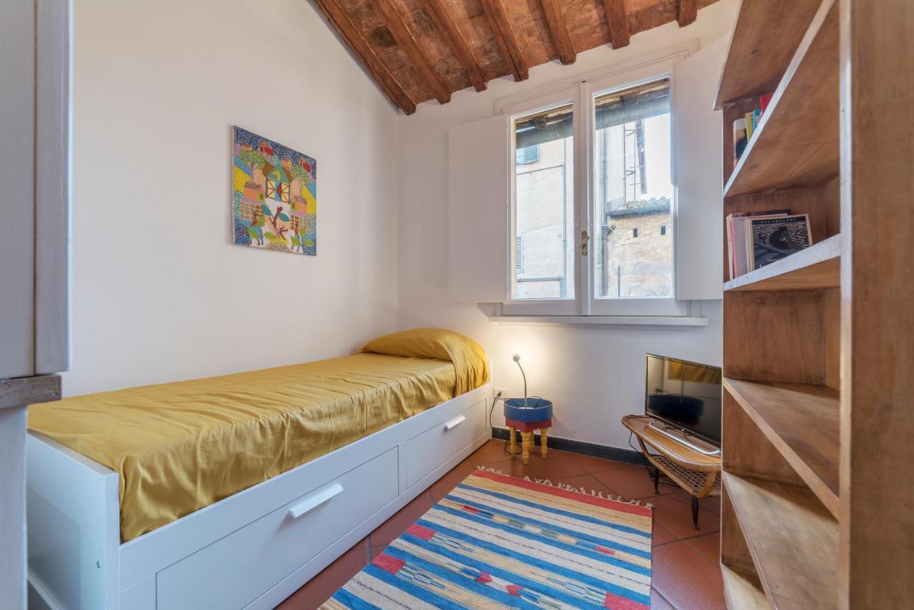 Appartamento Three Bedrooms In World-famous Via Giulia - Fromhometorome