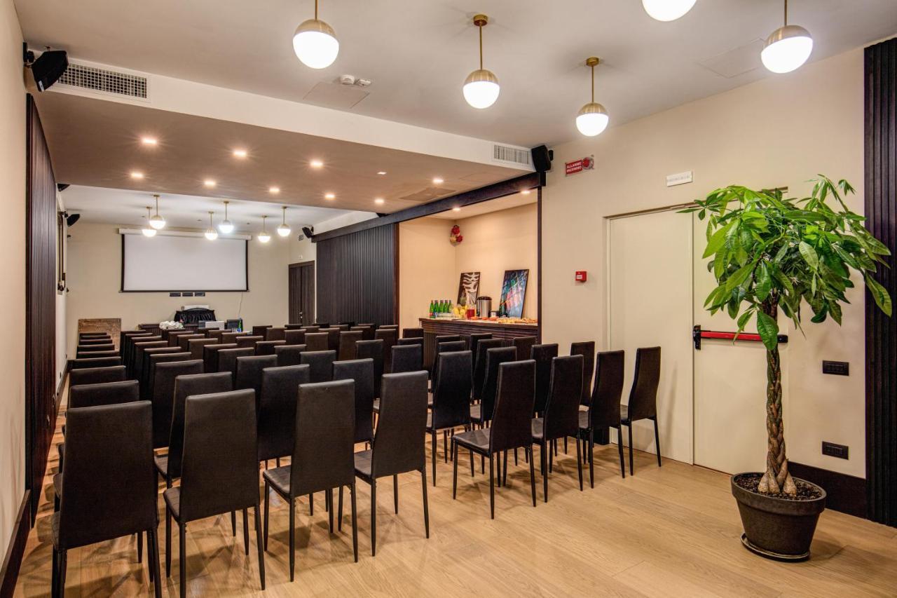 Prassede Palace Hotell 4*