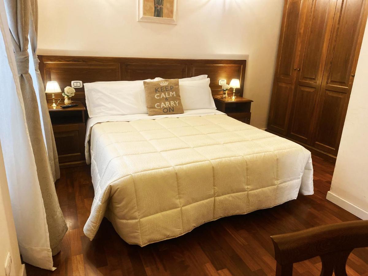 Relais Cavour Pensión Roma