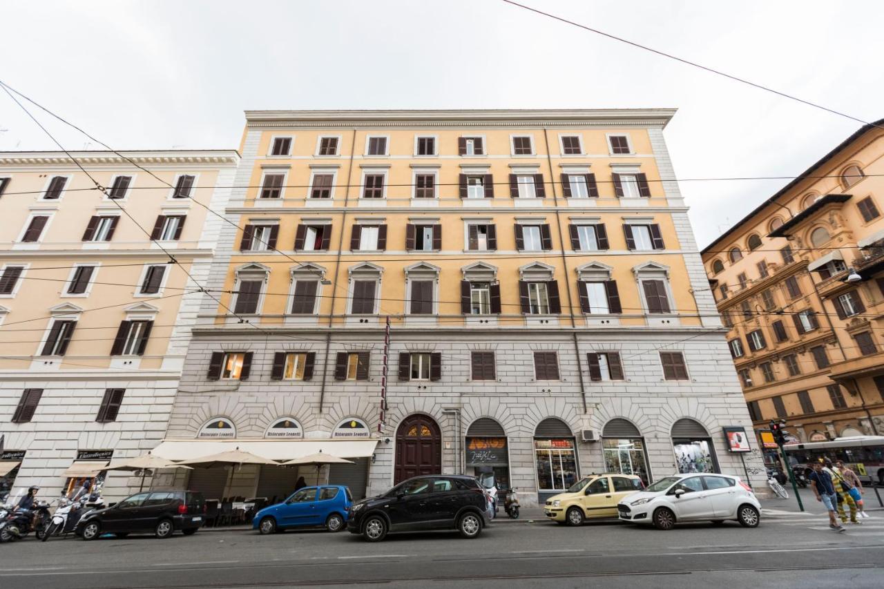 Sonder — Stazione Termini 3*