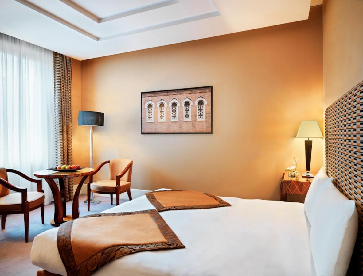 Grand Via Veneto Roma