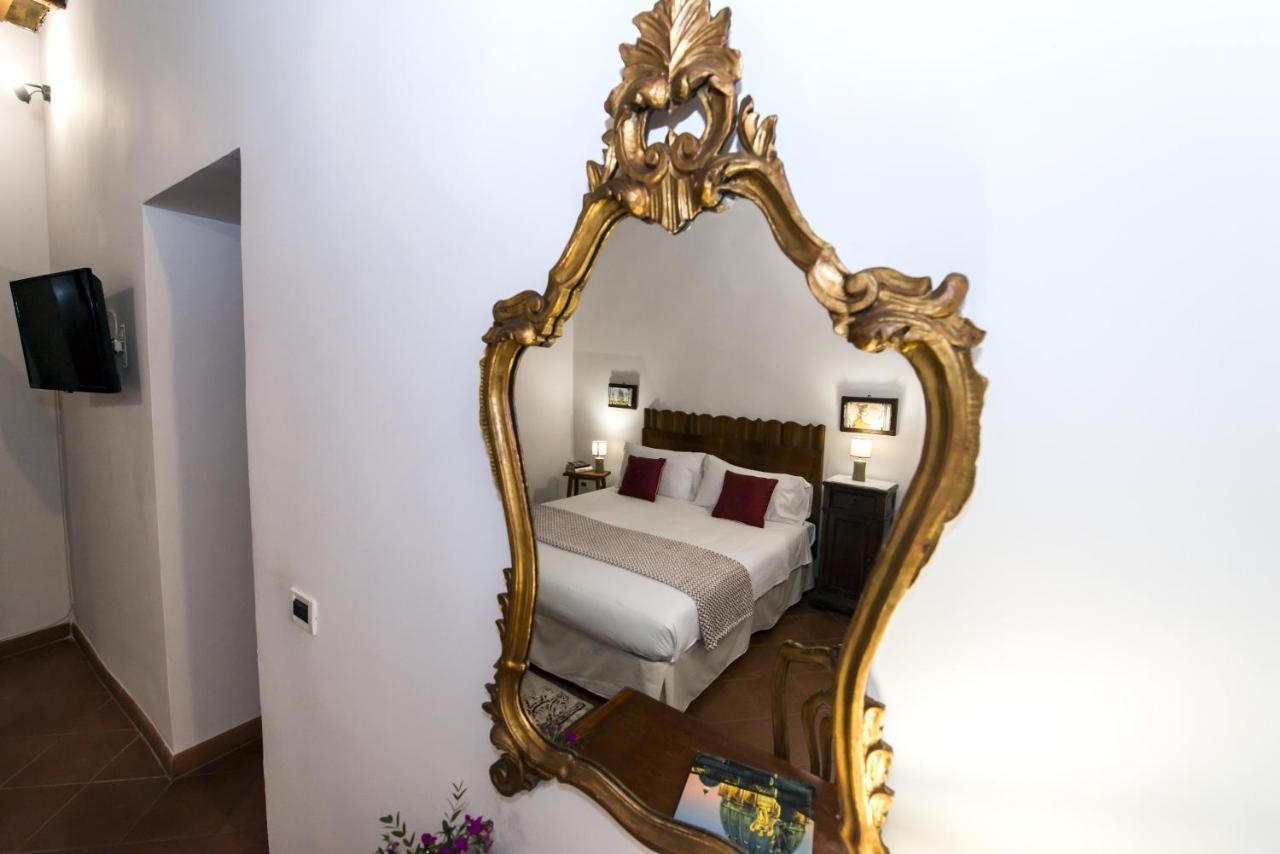 Residenze Romanae - Vicolo Dell'aquila
