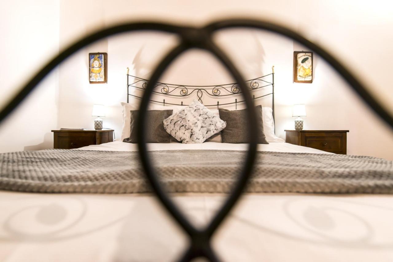 Residenze Romanae - Vicolo Dell'aquila Gjestgiverier