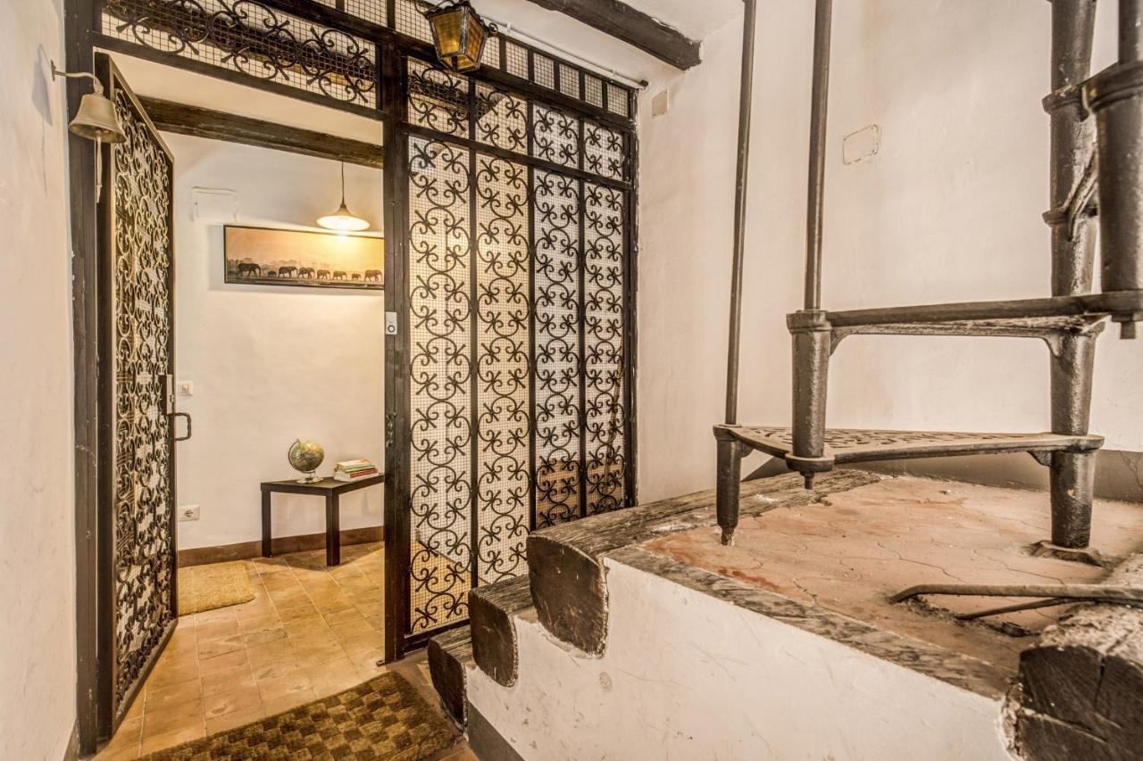 Homehouse Garofano - Rione Monti - Colosseum Apartamento Roma