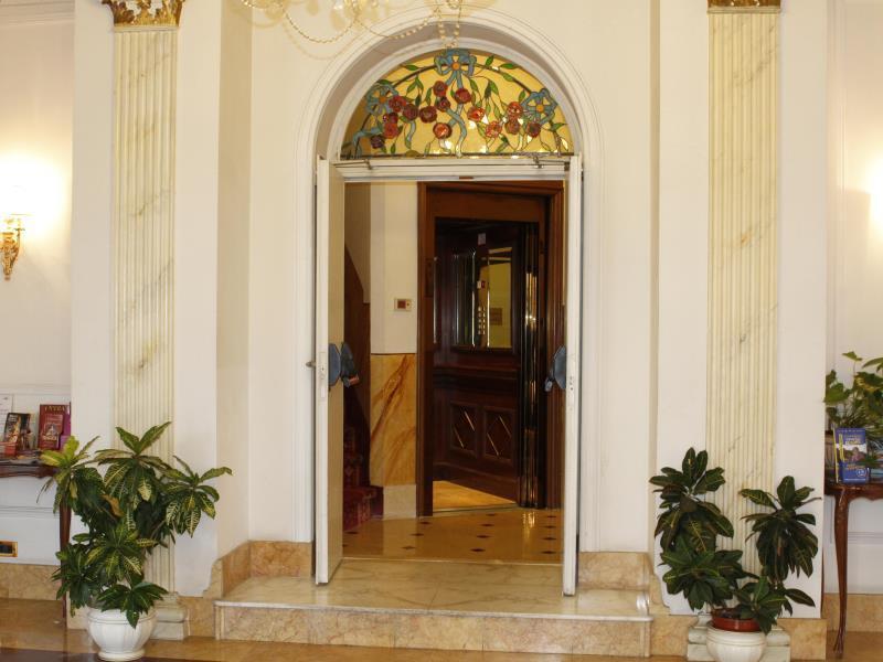 Gallia Hotel 4*