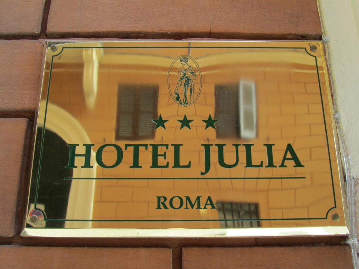 Julia Rom