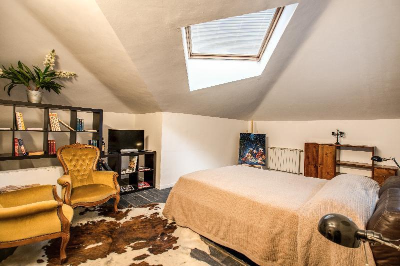 Hostal Trastevere 2 *