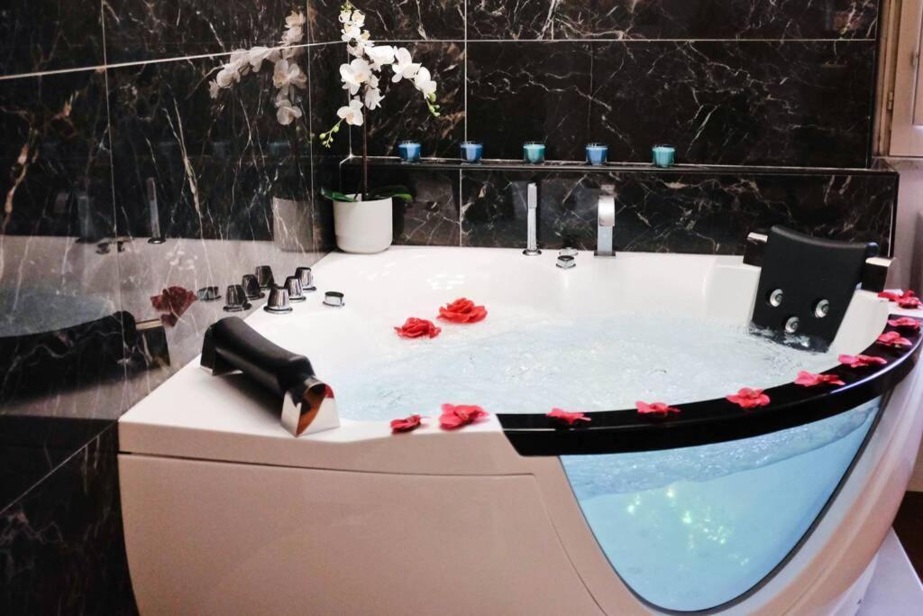 Leilighet Pantheon Amazing Jacuzzi - Collection
