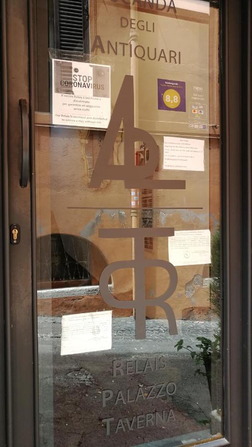 Relais Palazzo Taverna Pensión Roma