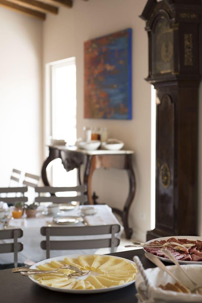 Palazzo Caruso Hotel 4*