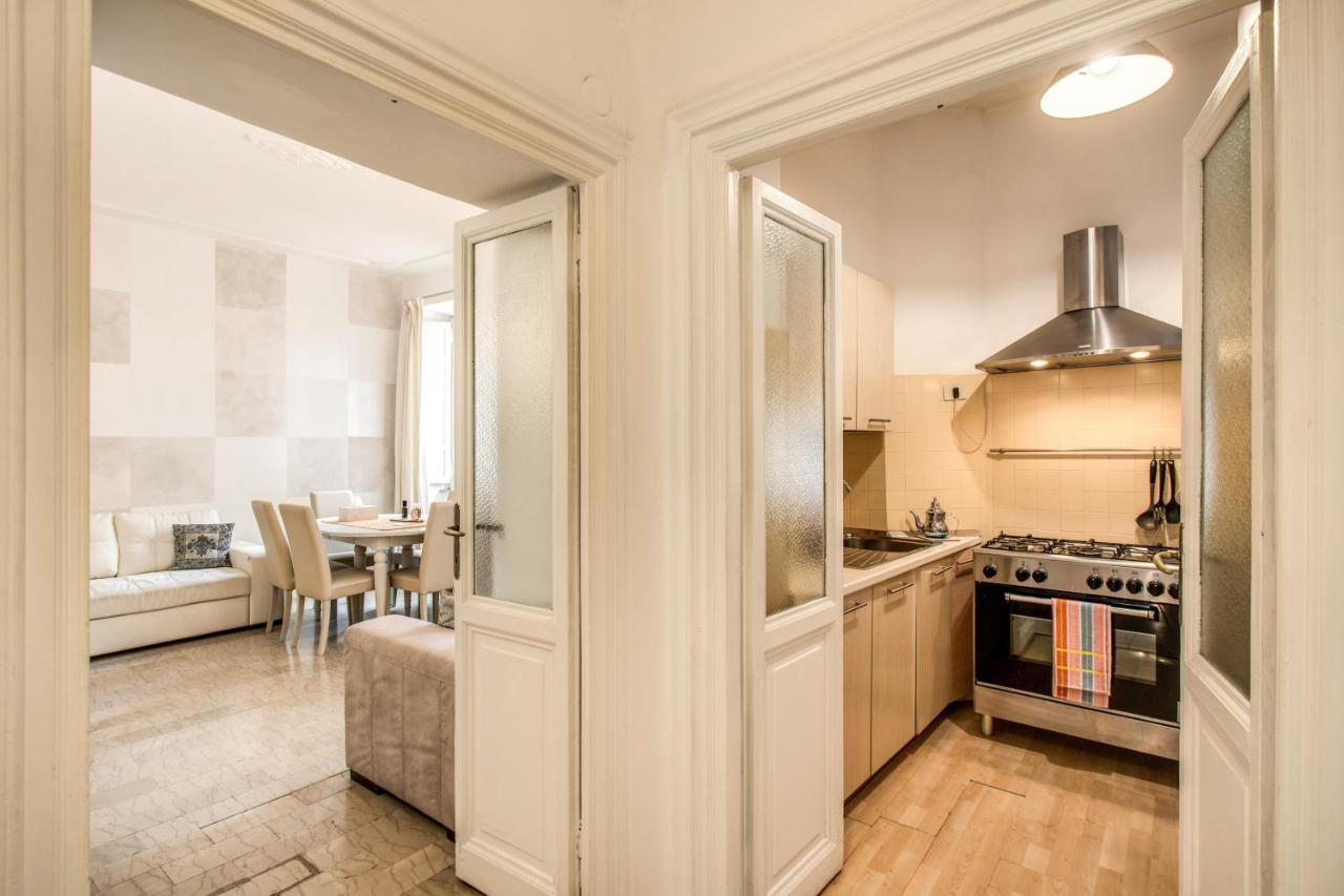 Colonna - Via Del Corso Big Apartamento