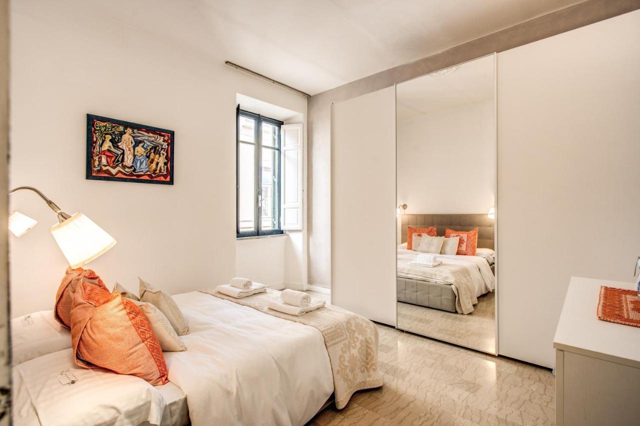 Colonna - Via Del Corso Big Apartamento