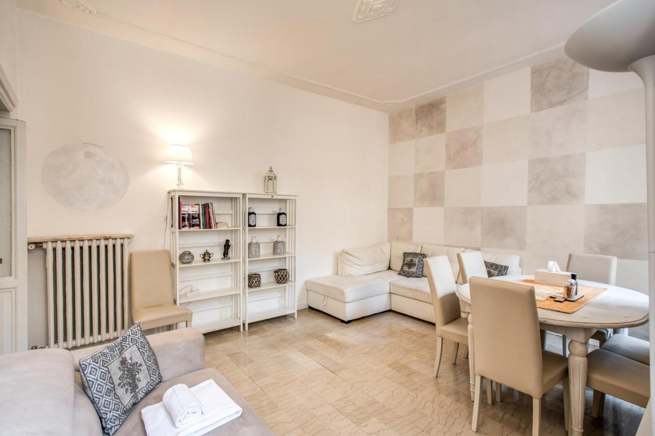 Colonna - Via Del Corso Big Apartamento