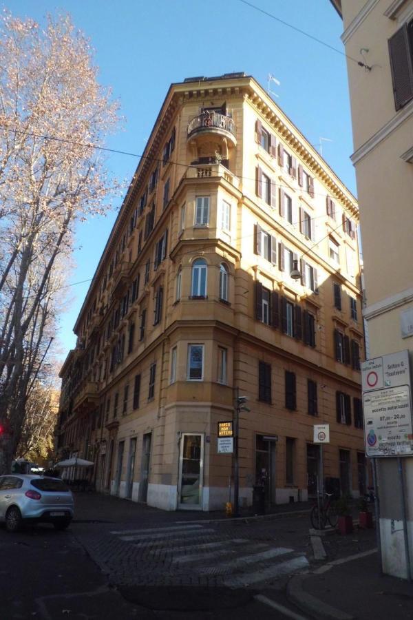 Acomodação com café da manhã  Paola A Trastevere Roma