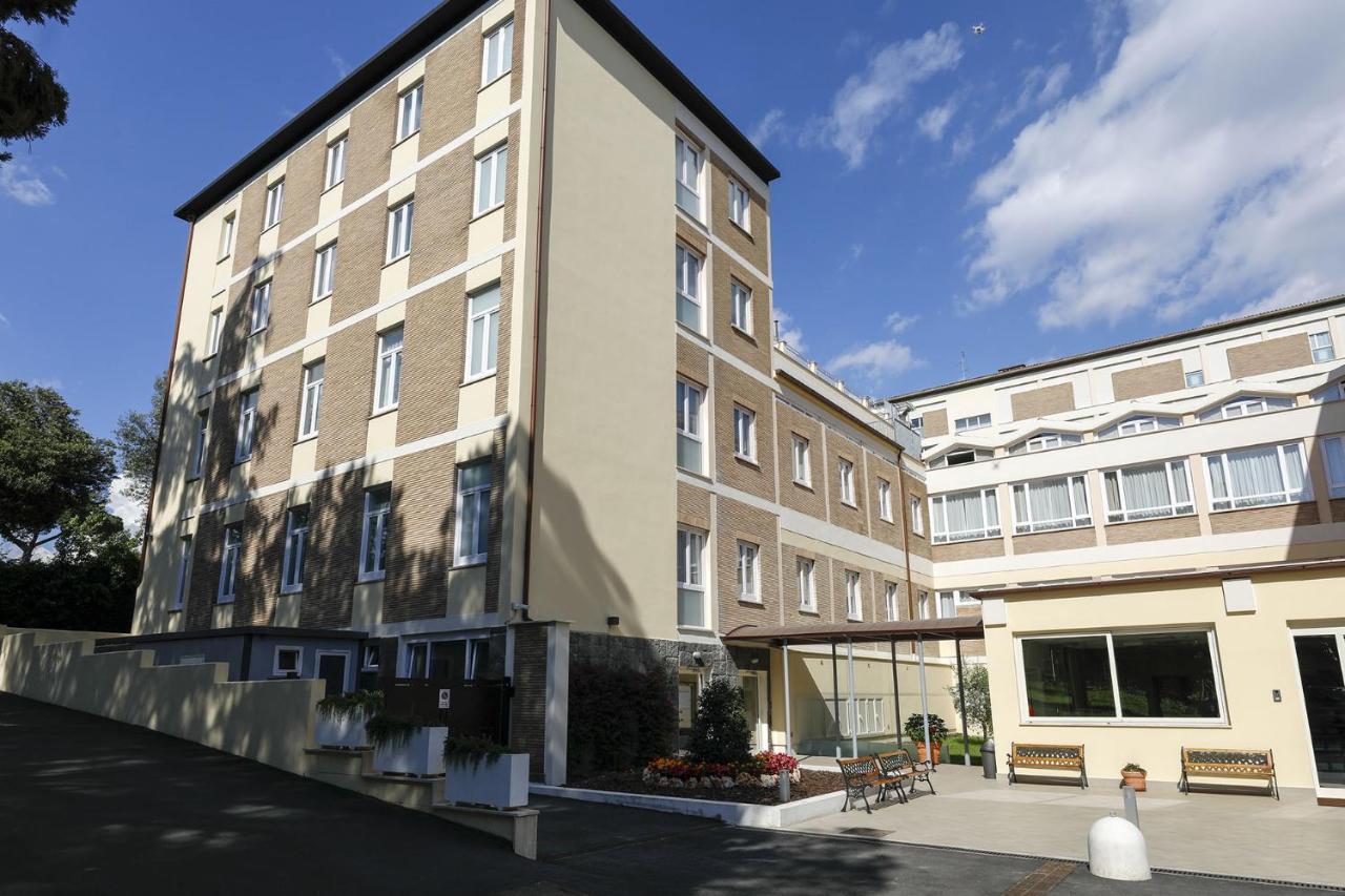 Casa Per Ferie San Juan De Avila 3* Roma